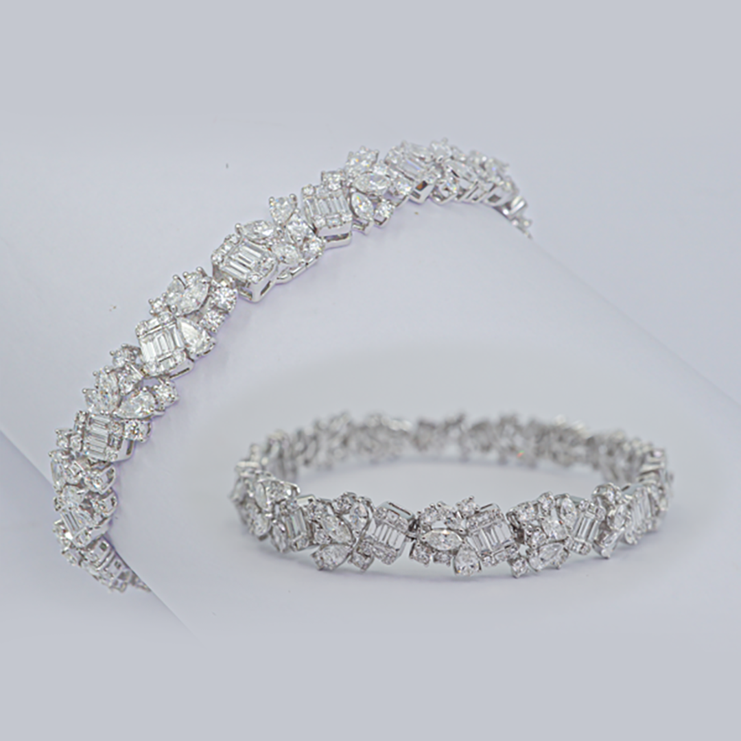 Mixed-Cut Diamond Floral Bracelet in 18K White Gold