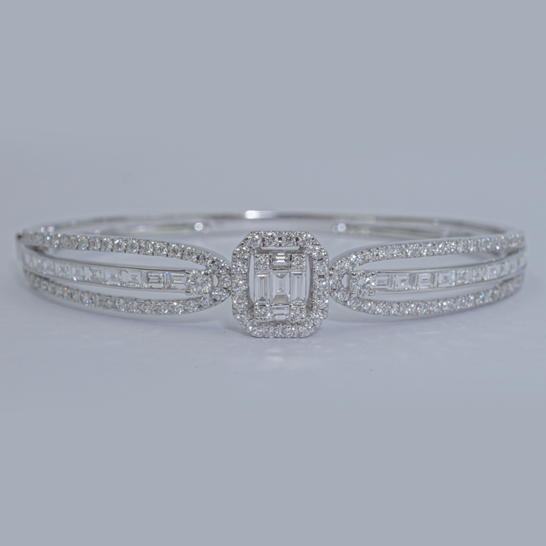 Baguette & Round Diamond Bangle in 18K White Gold
