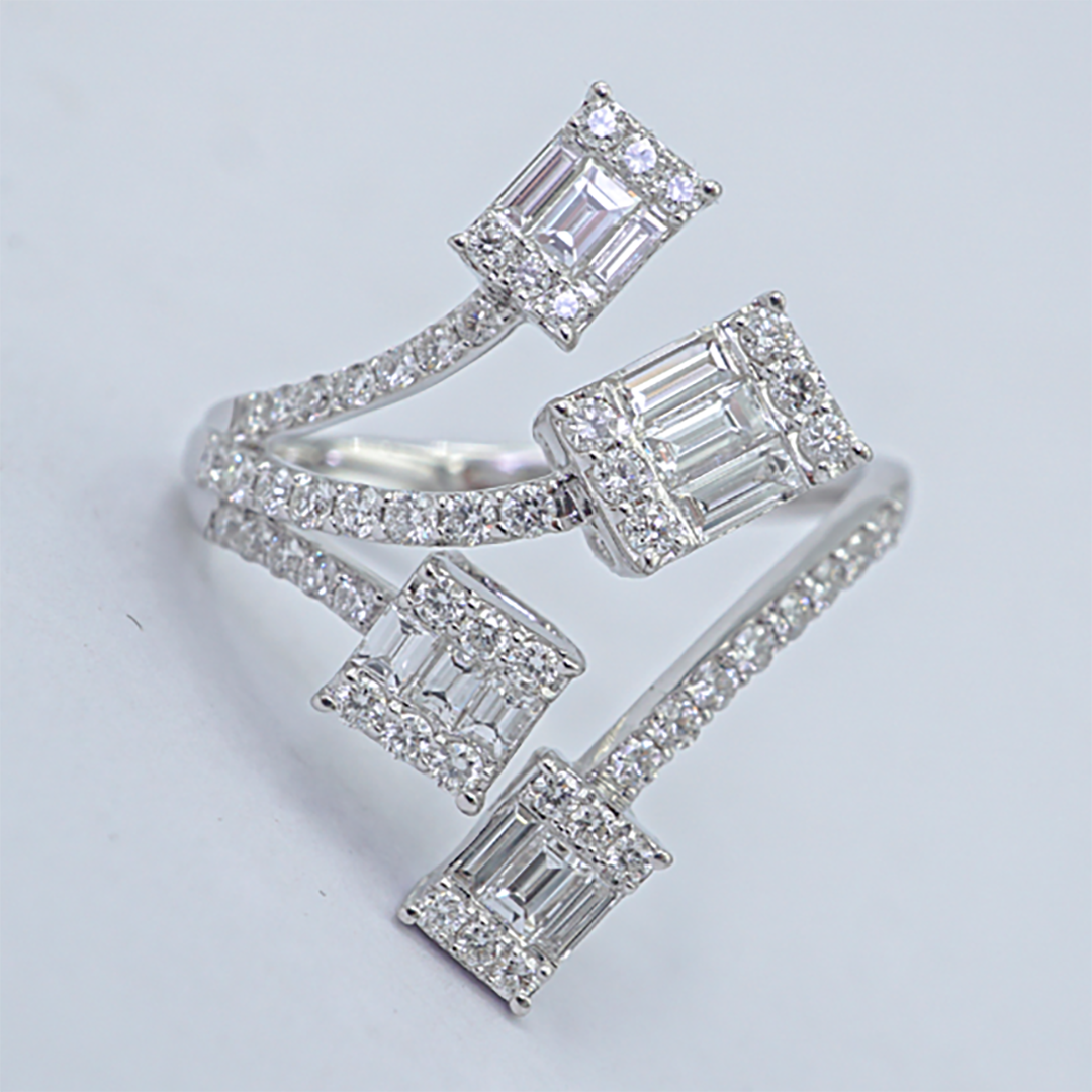 Baguette & Round Diamond Band Ring in 18K White Gold