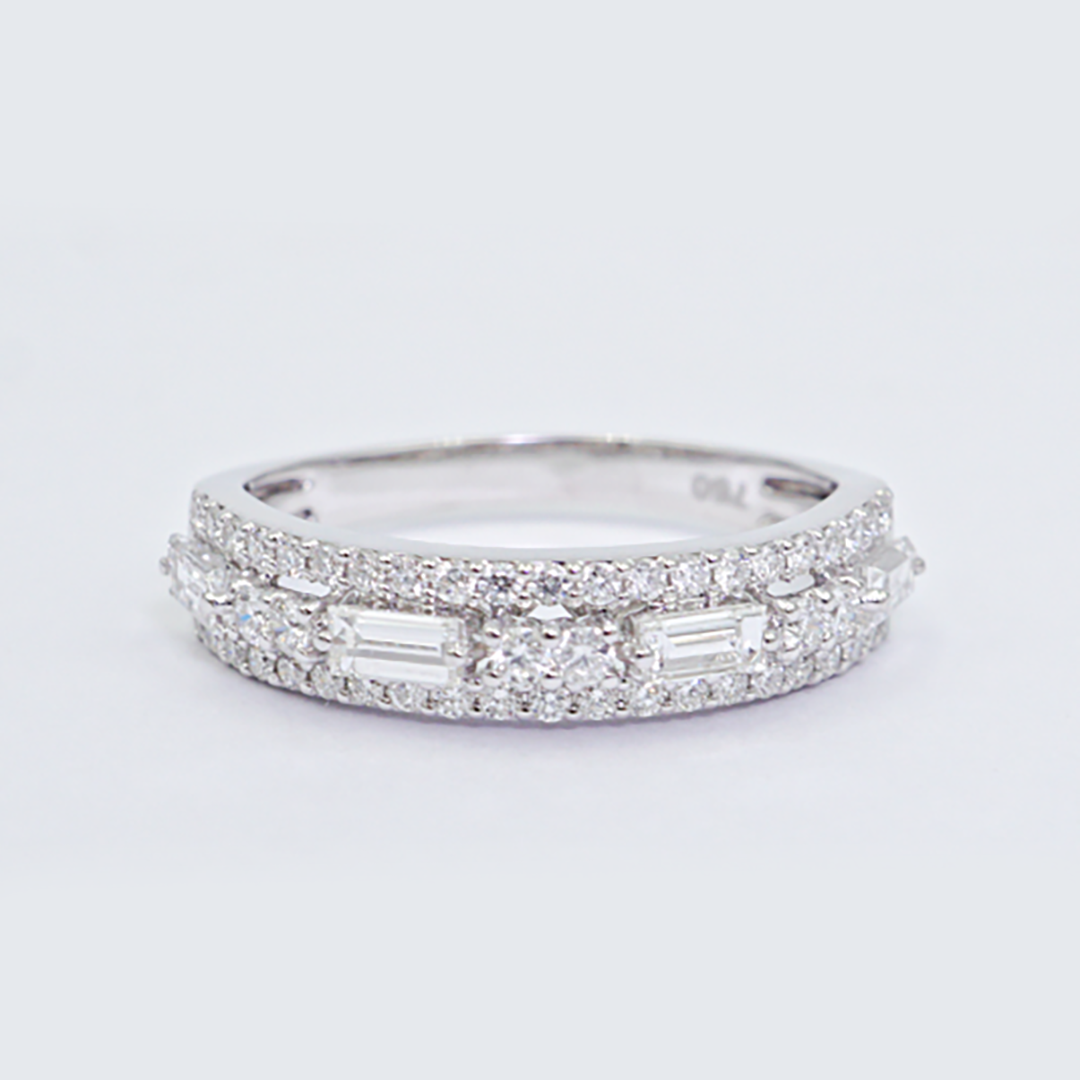 Baguette & Round Diamond Band Ring in 18K White Gold
