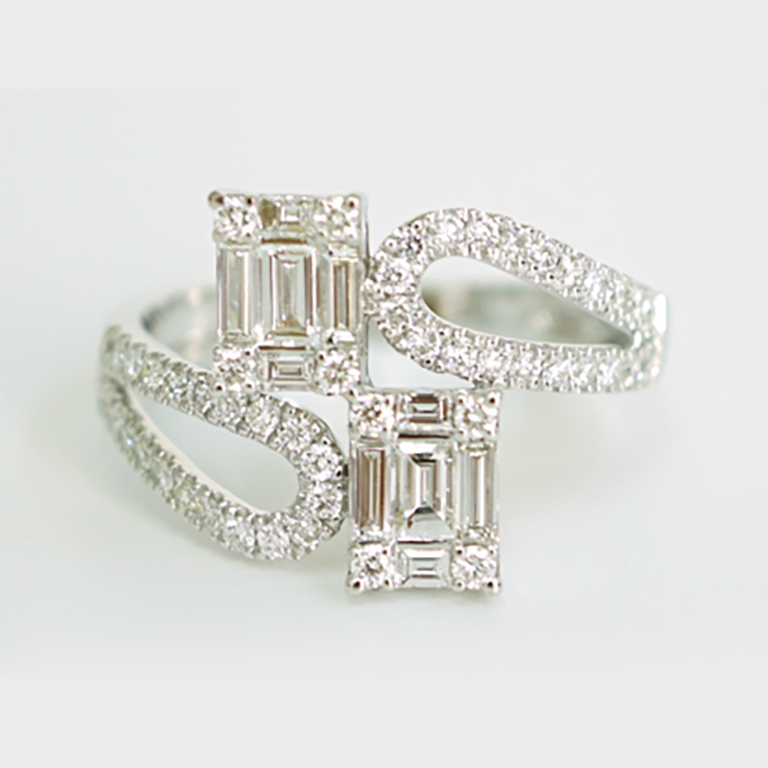 Baguette & Round Diamond Band Ring in 18K White Gold