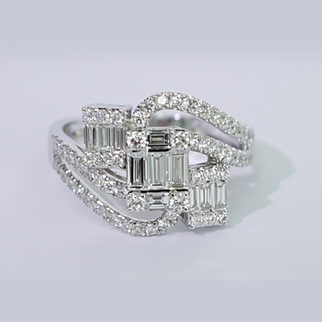 Baguette & Round Diamond Band Ring in 18K White Gold